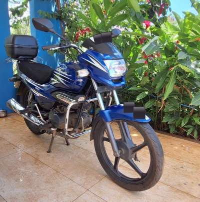 Motorcycle- Hero Super Splendor - Roadsters