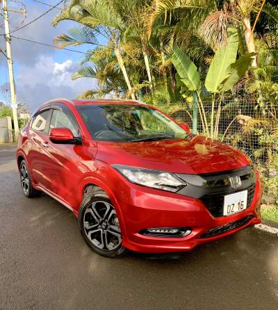 Honda Vezel Hybrid - SUV Cars