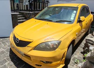 Mazda 3 year 2004 - Compact cars on Aster Vender