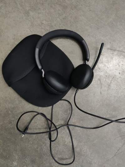 Jabra Evolve2 40 - All electronics products on Aster Vender