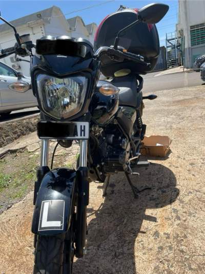 Haojue TF125 Black 125cc Motorbike - Roadsters