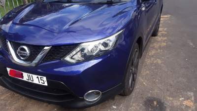 Nissan Qashqai Year 2015 - SUV Cars on Aster Vender