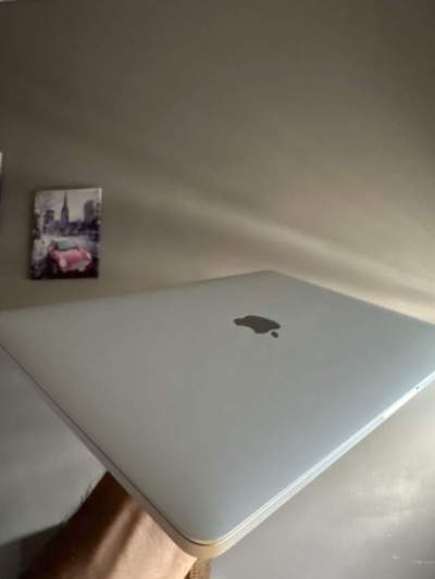 macbook pro - Laptop