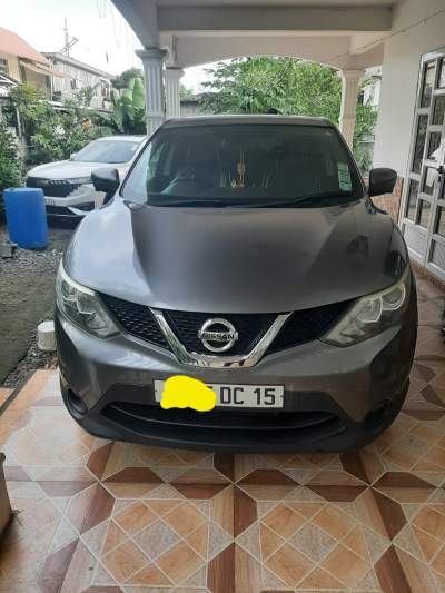 Nissan Qashqai 2015 - SUV Cars