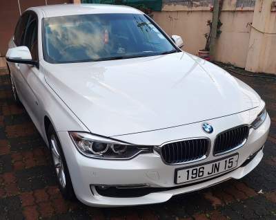 BMW 320 i - Luxury Cars on Aster Vender