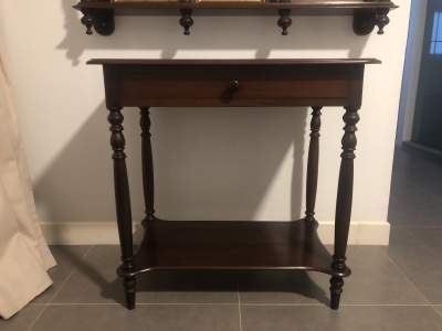 A vendre petite table - Tables on Aster Vender