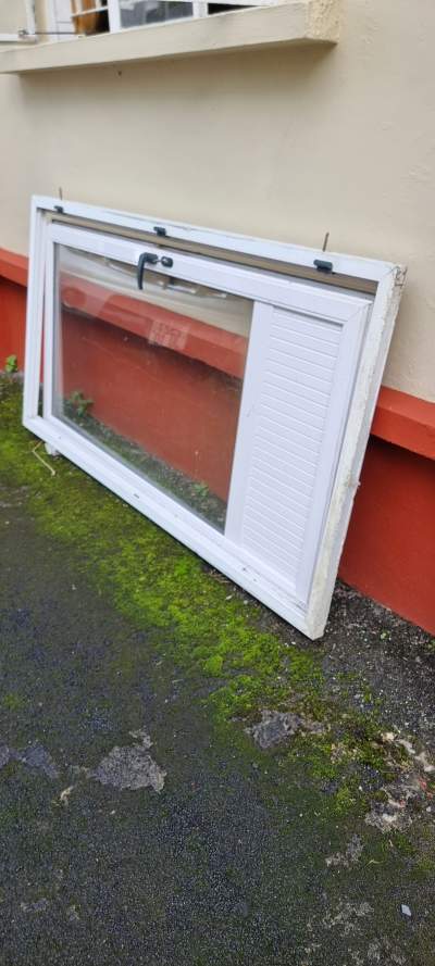 Used aluminium door - Others on Aster Vender