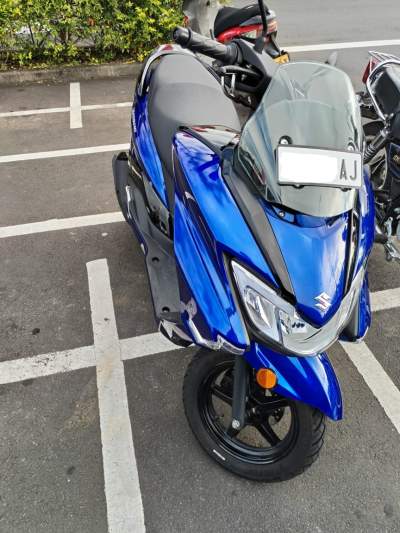 Suzuki burgman 125cc - Scooters (above 50cc) on Aster Vender