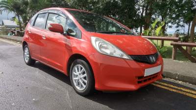 Honda fit year 2013 - Family Cars on Aster Vender