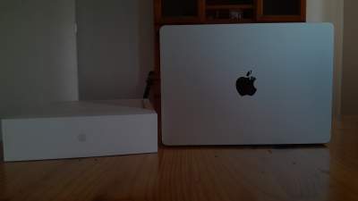 Mac Book M2 - Laptop on Aster Vender
