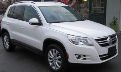 Volkswagen Tiguan 2011 - SUV Cars on Aster Vender