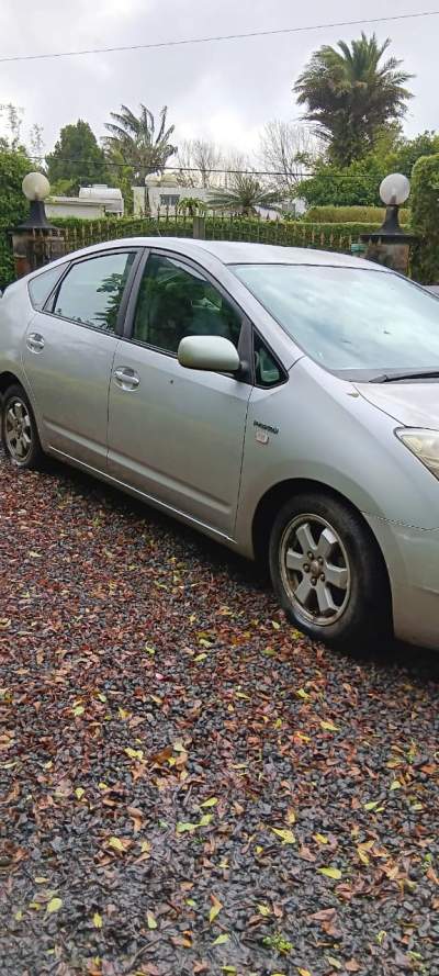Toyota Prius - Compact cars