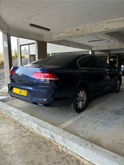 Volkswagen Passat - Luxury Cars