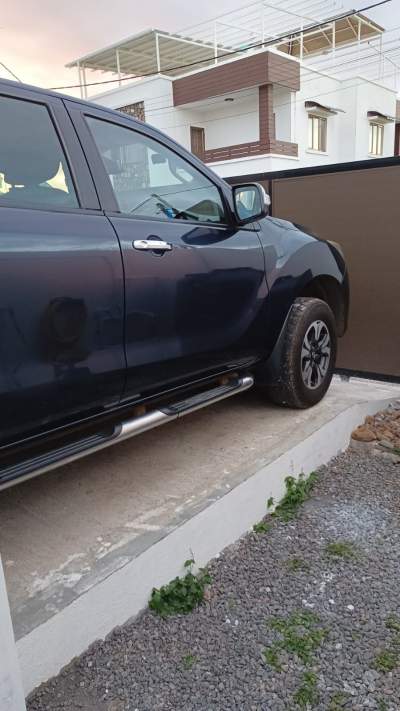 Mazda BT 50 - Pickup trucks (4x4 & 4x2) on Aster Vender