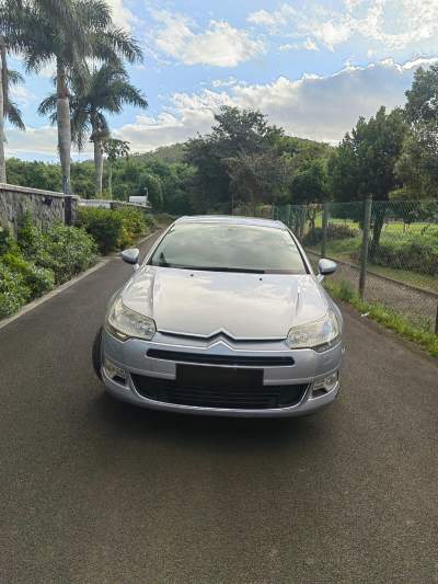 Citroen c5-2009 - Family Cars on Aster Vender