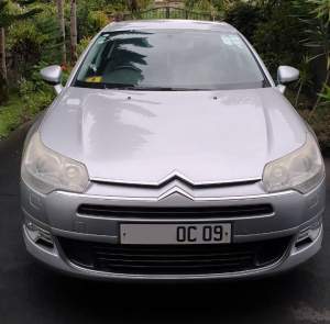 Citroen C5 Year 09  Sole owner fully Executive - Family Cars on Aster Vender