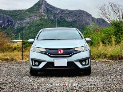 Honda Fit-2015 - Compact cars on Aster Vender