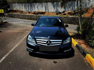 Mercedes c180 -2011 - Luxury Cars on Aster Vender