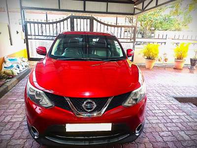 Nissan Qashqai-2015 - SUV Cars on Aster Vender