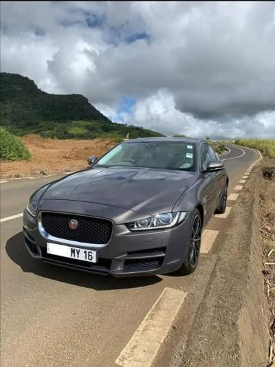 2016 Jaguar XE PORTFOLIO 2.0 Turbo Petrol, 250 hp - Luxury Cars