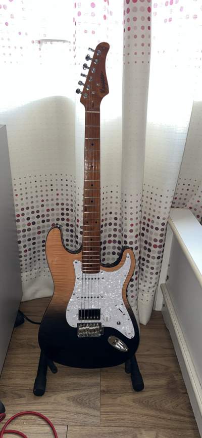 Kaysen KST-650 - Electric guitar on Aster Vender