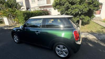 Mini Cooper - Compact cars