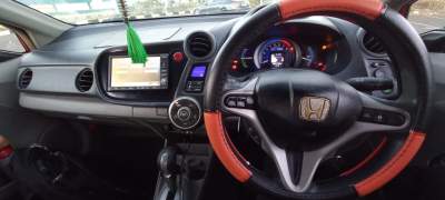Honda Insight - Family Cars on Aster Vender