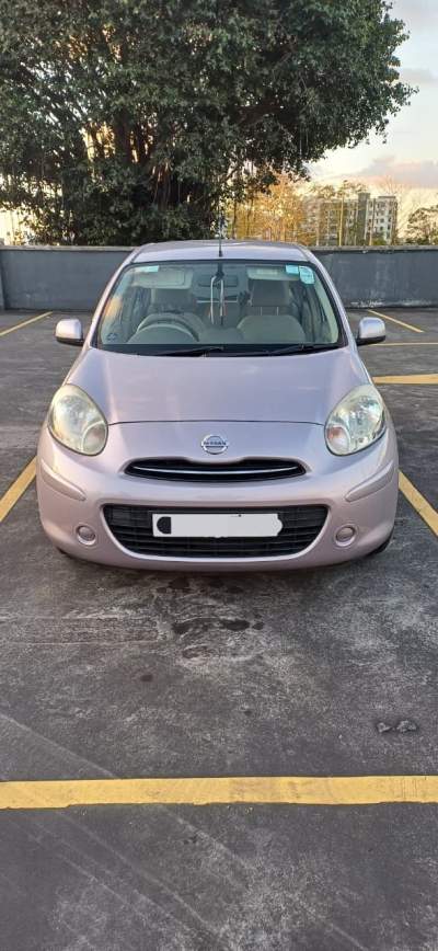 Nissan March-2012 - Compact cars on Aster Vender