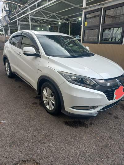 2014 Honda Vezel Hybrid - SUV Cars on Aster Vender