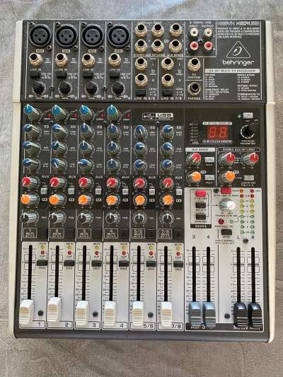 Amplifier  mixer - Other Musical Equipment on Aster Vender