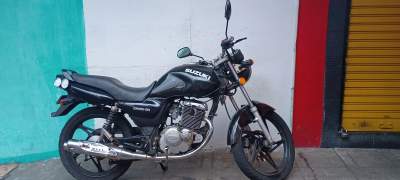 Suzuki EN 125 - Roadsters on Aster Vender