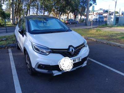 For Sale: 2019 Renault Captur - Family Cars on Aster Vender