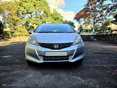 Honda Fit - 2012 - Compact cars on Aster Vender