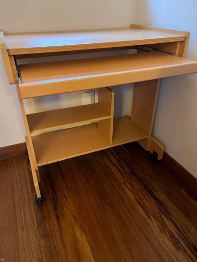 Computer table - Computer tables on Aster Vender