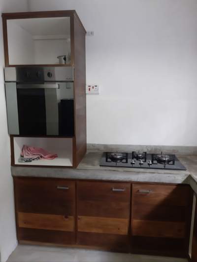 GROUND FLOOR APPARTMENT WITH PRIVATE COVERED PARKING CUREPIPE CENTER - Apartments on Aster Vender