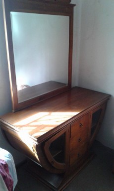 Meubles en teck a vendre - Bedroom Furnitures on Aster Vender