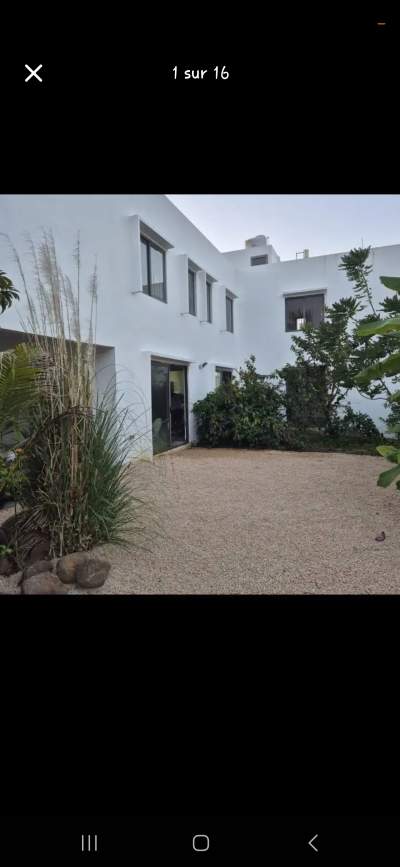 Maison familiale moderne à vendre! - House on Aster Vender