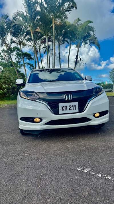 2014 HONDA VEZEL Z PACKAGE HYBRID - SUV Cars