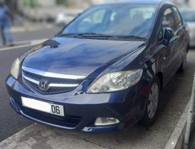 Honda City 2006 - Compact cars on Aster Vender