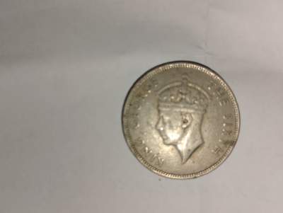 One rupee, 50 cents, 10 cents, 25 cents, one hundred rupees, - Coins on Aster Vender