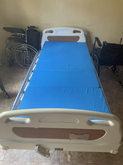 Orthopedic bed with mattress - Other Medical equipment on Aster Vender