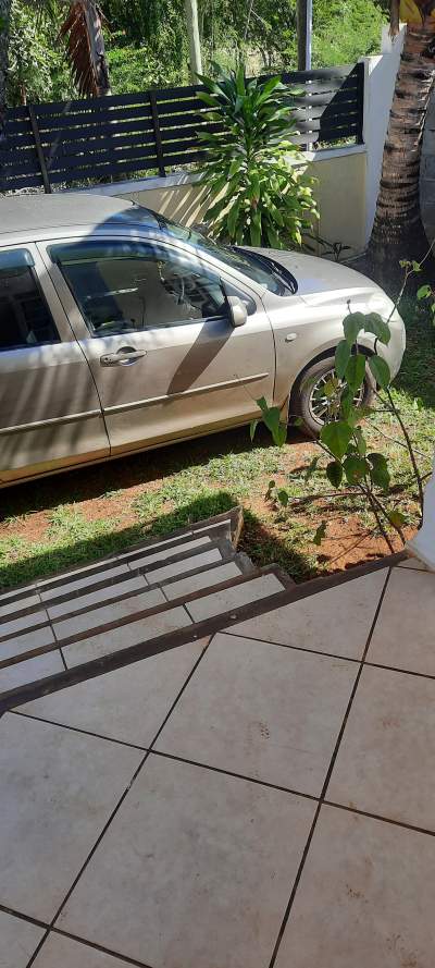 To sell Mazda demio 06 - Compact cars on Aster Vender