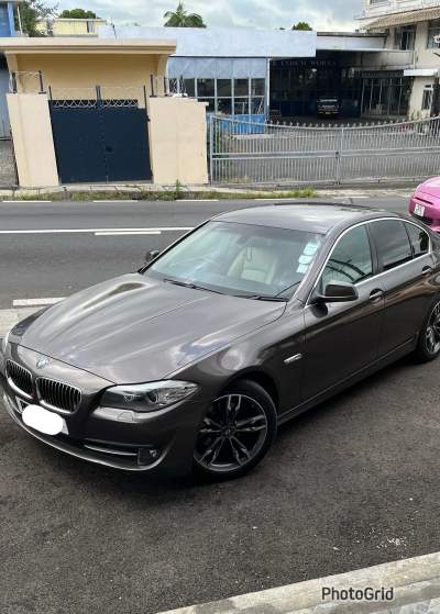 BMW 523i – 2011 - Luxury Cars