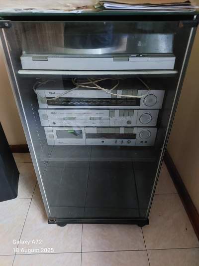 One HI FI set make Akai - Other Musical Equipment on Aster Vender