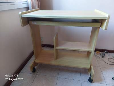 Computer table - Computer tables on Aster Vender