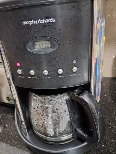 Cafetière seconde main 12 tasses Morphy Richards - All household appliances