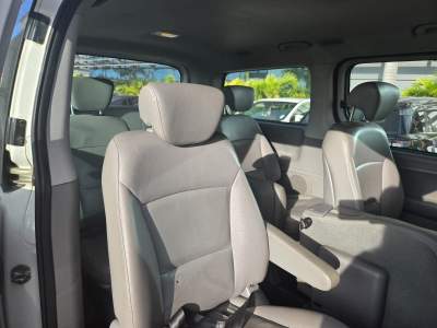 Hyundai H1 Microbus Year 2019 - Passenger Van on Aster Vender