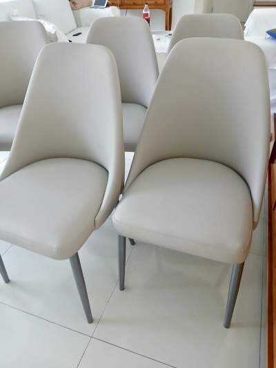 lot de 6 chaises neuves - Chairs