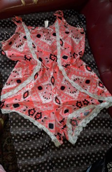 clothes - Dresses (Women) on Aster Vender