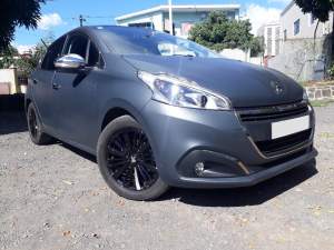 2016 Peugeot 208 Active 1.2T - Sport Cars on Aster Vender